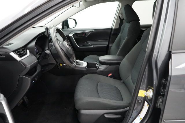 2022 Toyota RAV4 LE - 23081357 - 10