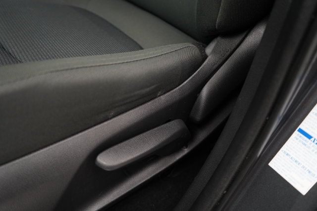 2022 Toyota RAV4 LE - 23081357 - 11