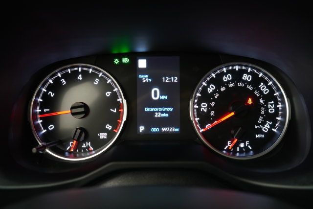 2022 Toyota RAV4 LE - 23081357 - 20