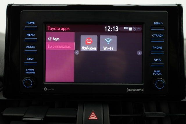 2022 Toyota RAV4 LE - 23081357 - 26
