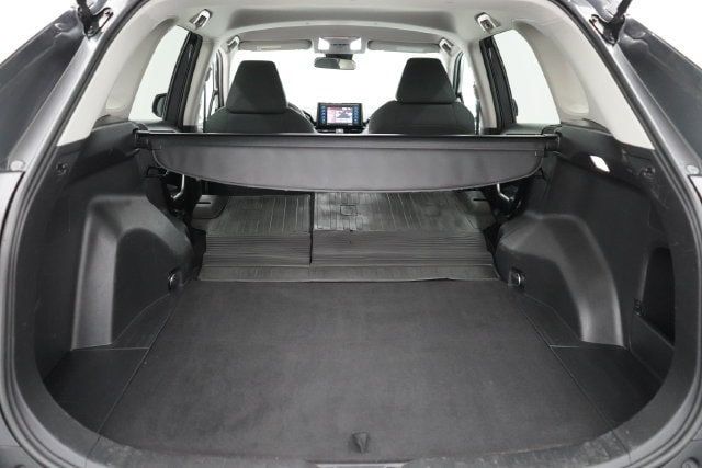 2022 Toyota RAV4 LE - 23081357 - 34
