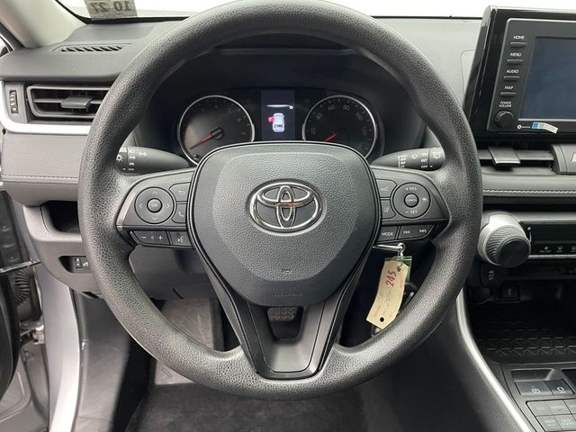 2022 Toyota RAV4 LE AWD - 22933315 - 19