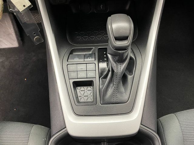 2022 Toyota RAV4 LE AWD - 22933315 - 27