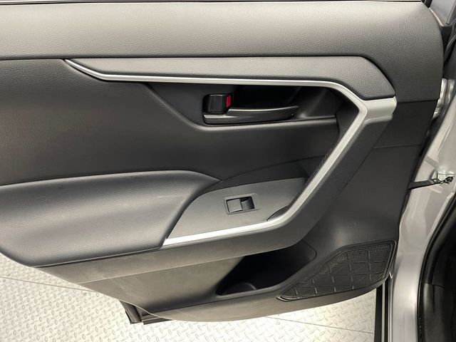 2022 Toyota RAV4 LE AWD - 22933315 - 30