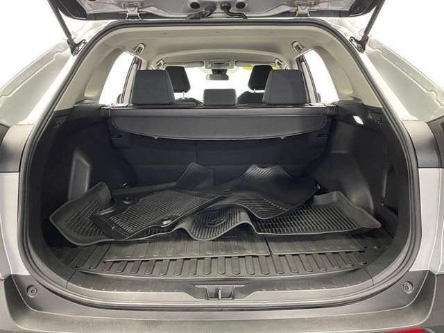 2022 Toyota RAV4 LE AWD - 22933315 - 37