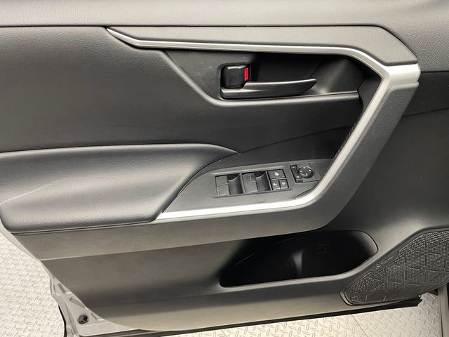 2022 Toyota RAV4 LE AWD - 22933315 - 8