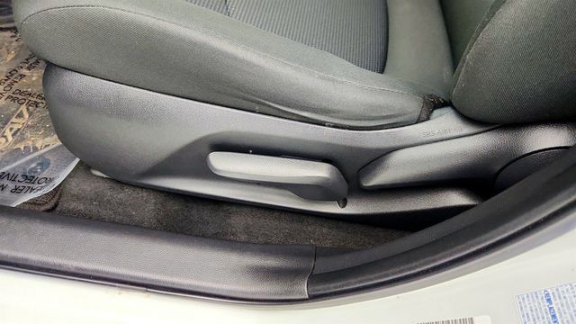 2022 Toyota RAV4 LE AWD - 22968468 - 10