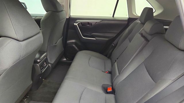 2022 Toyota RAV4 LE AWD - 22968468 - 18