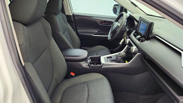 2022 Toyota RAV4 LE AWD - 22968468 - 21