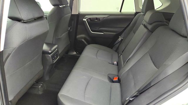 2022 Toyota RAV4 LE AWD with Blind Spot Monitor and RCTA - 22960205 - 19