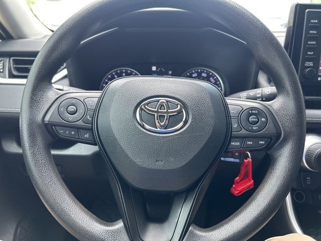 2022 Toyota RAV4 LE FWD - 23027805 - 9