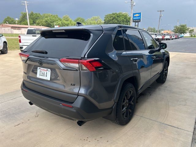 2022 Toyota RAV4 LE FWD - 23027805 - 4
