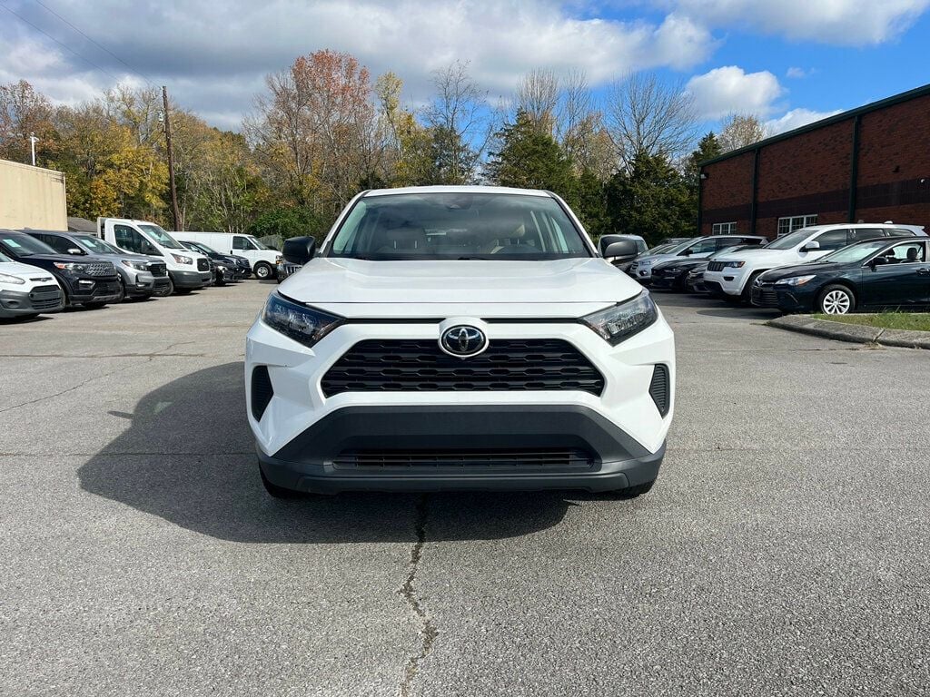 2022 Toyota RAV4 LE FWD - 22658992 - 1