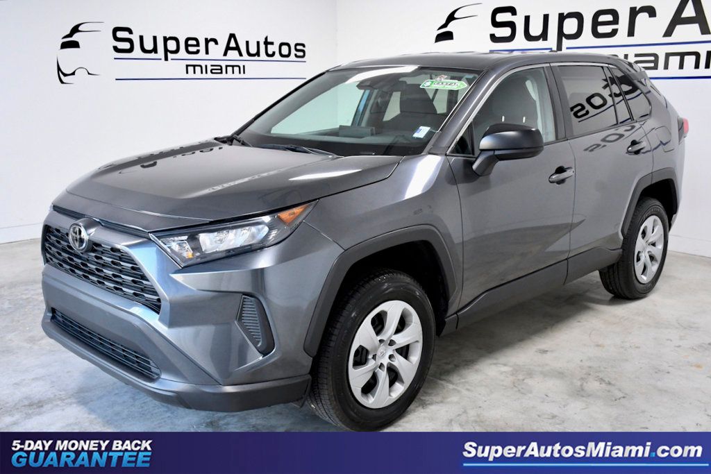 2022 Toyota RAV4 LE FWD - 22740578 - 0