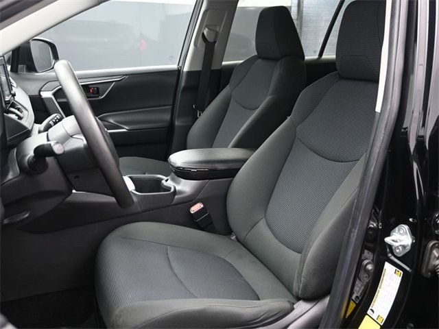 2022 Toyota RAV4 LE FWD - 22978573 - 10