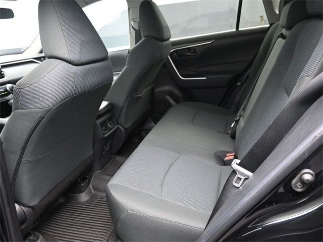 2022 Toyota RAV4 LE FWD - 22978573 - 13