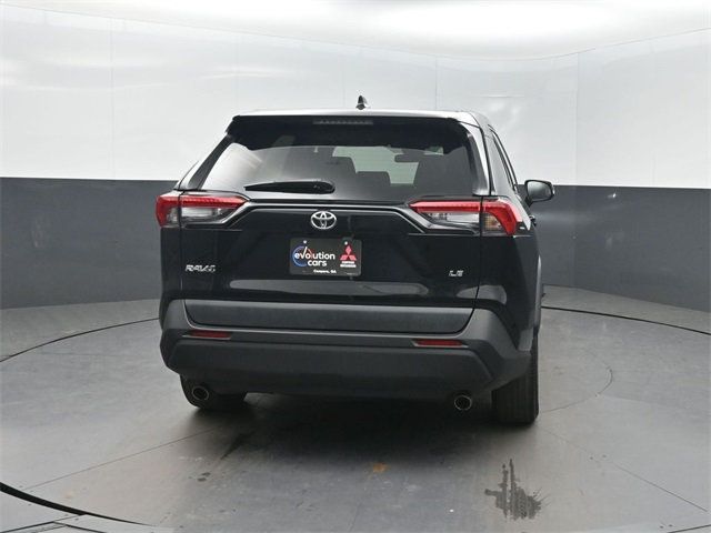 2022 Toyota RAV4 LE FWD - 22978573 - 31
