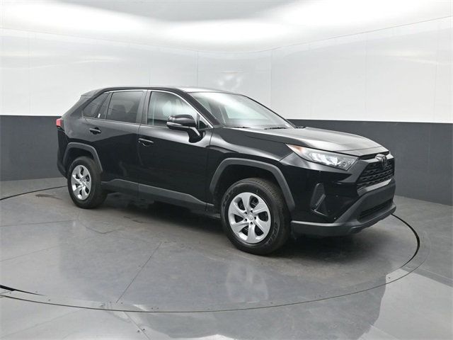2022 Toyota RAV4 LE FWD - 22978573 - 34