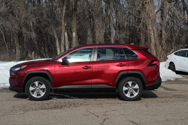 2022 Toyota RAV4 ONE OWNER AWD HYBRID LE WITH NEW TIRES AND BRAKE SERVICE - 22978867 - 16