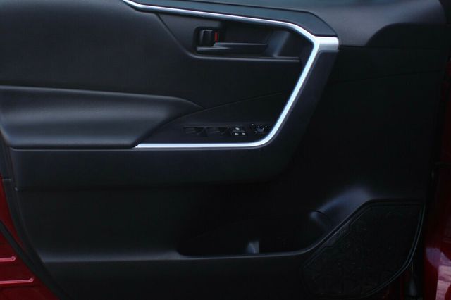 2022 Toyota RAV4 ONE OWNER AWD LE WITH NEW TIRES AND BRAKE SERVICE - 22978867 - 18