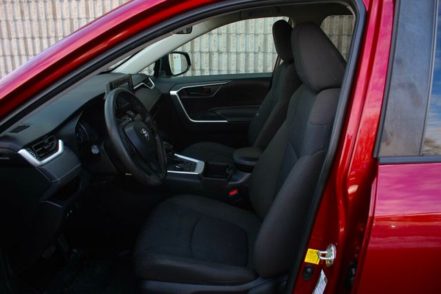 2022 Toyota RAV4 ONE OWNER AWD LE WITH NEW TIRES AND BRAKE SERVICE - 22978867 - 21