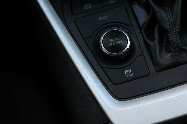 2022 Toyota RAV4 ONE OWNER AWD LE WITH NEW TIRES AND BRAKE SERVICE - 22978867 - 27