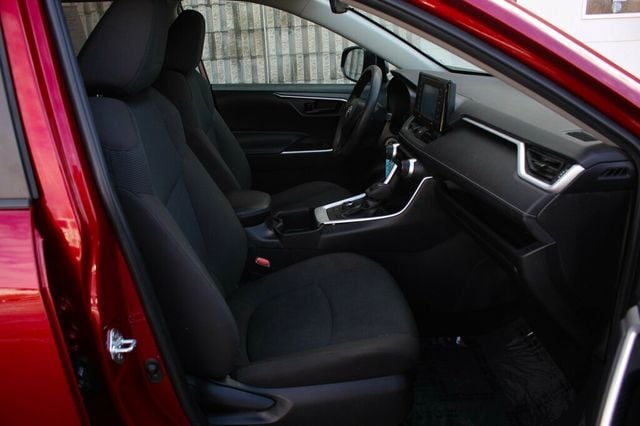 2022 Toyota RAV4 ONE OWNER AWD LE WITH NEW TIRES AND BRAKE SERVICE - 22978867 - 6