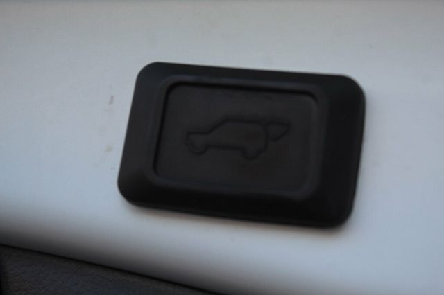 2022 Toyota RAV4 ONE OWNER AWD LIMITED HYBRID  - 22949511 - 31