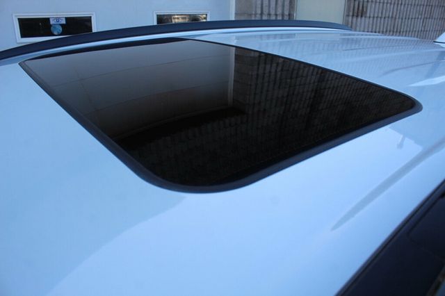 2022 Toyota RAV4 ONE OWNER AWD LIMITED HYBRID  - 22949511 - 33