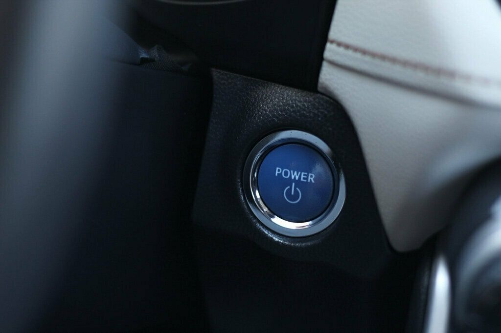 2022 Toyota RAV4 XLE Hybrid photo 29