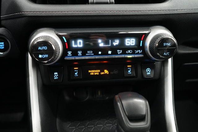 2022 Toyota RAV4 XLE - 23084415 - 26
