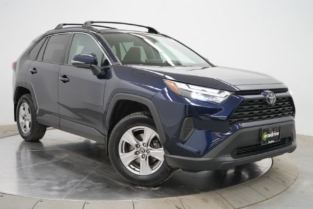 2022 Toyota RAV4 XLE - 23084415 - 2