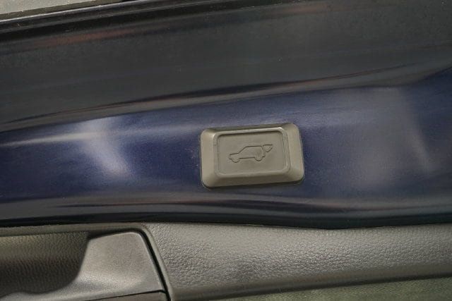 2022 Toyota RAV4 XLE - 23084415 - 37
