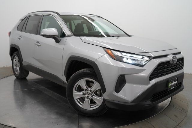 2022 Toyota RAV4 XLE - 23090875 - 2