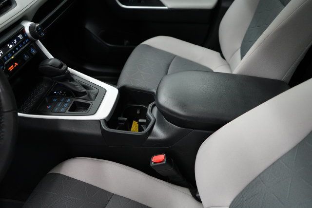 2022 Toyota RAV4 XLE - 23090875 - 31