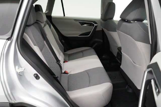2022 Toyota RAV4 XLE - 23090875 - 41
