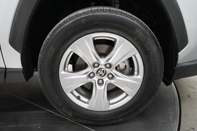 2022 Toyota RAV4 XLE - 23090875 - 46