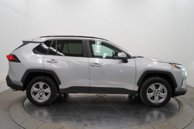 2022 Toyota RAV4 XLE - 23090875 - 7