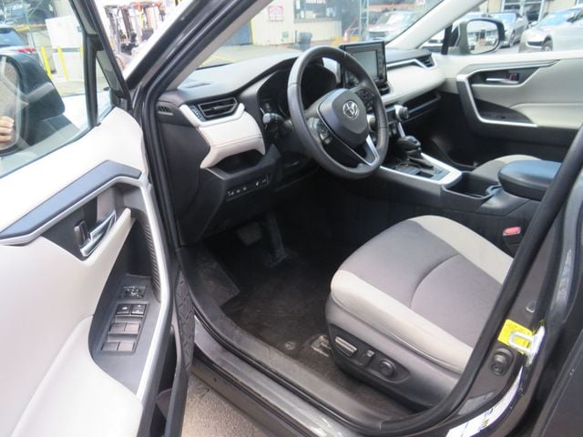 2022 Toyota RAV4 XLE AWD - 23045545 - 10