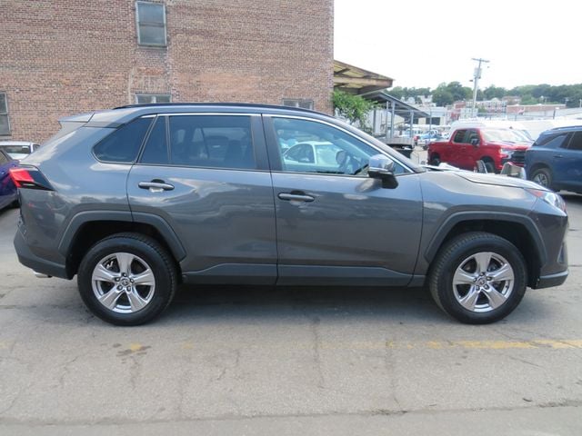 2022 Toyota RAV4 XLE AWD - 23045545 - 3