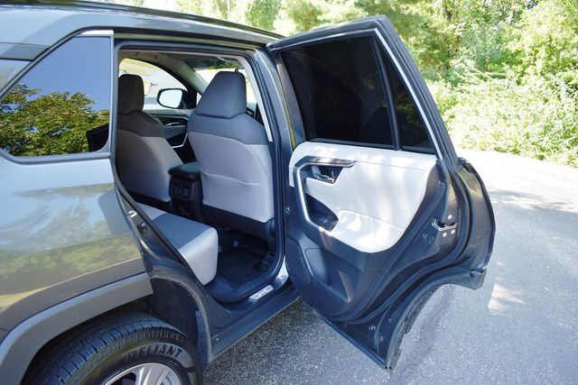 2022 Toyota RAV4 XLE AWD - 23078460 - 40