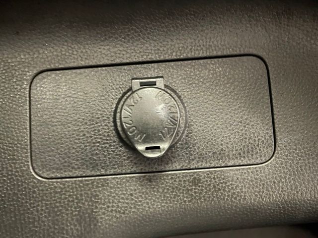 2022 Toyota RAV4 XLE AWD - 22926590 - 39