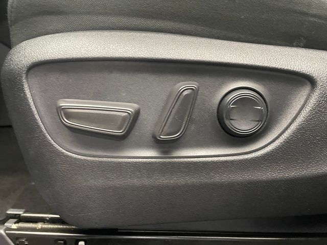 2022 Toyota RAV4 XLE AWD - 22995953 - 13