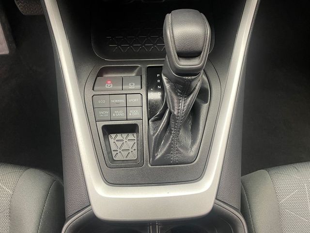 2022 Toyota RAV4 XLE AWD - 22995953 - 28