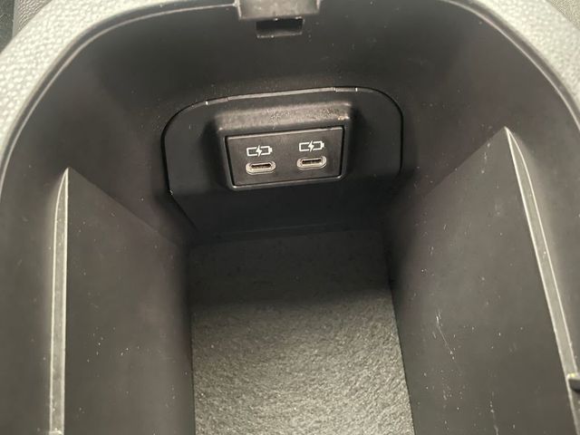 2022 Toyota RAV4 XLE AWD - 22995953 - 29