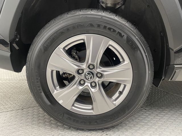 2022 Toyota RAV4 XLE AWD - 22995953 - 44