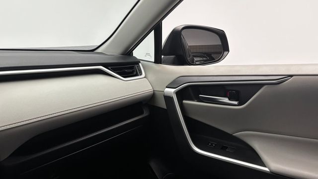 2022 Toyota RAV4 XLE AWD - 23024266 - 22