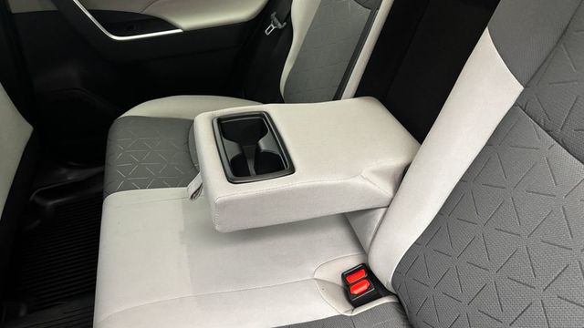 2022 Toyota RAV4 XLE AWD - 23024266 - 30