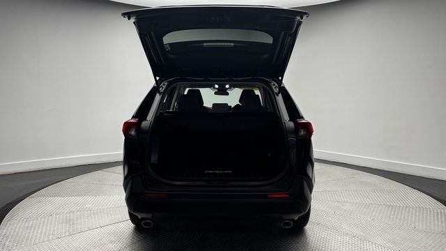 2022 Toyota RAV4 XLE AWD - 23024266 - 33