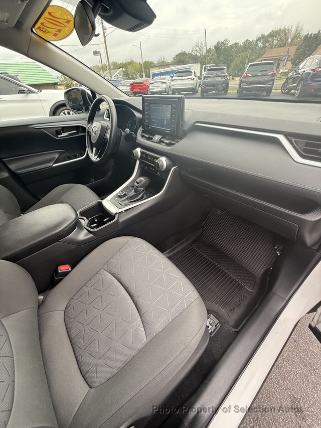 2022 Toyota RAV4 XLE AWD HYBRID W/ADAPTIVE CRUISE, MOONROOF - 23085349 - 36